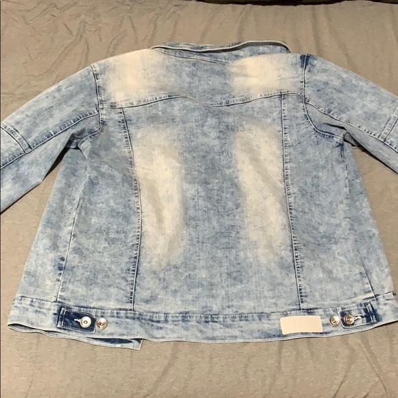 Jean jacket - Picture 3 of 5